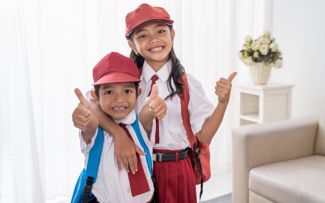 Back to School: Gimana Cara Menyimpan Pakaian Sekolah agar Tidak Menguning